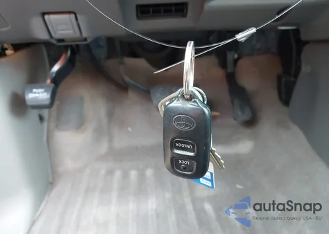 2006 Toyota Tundra Sr5 V8 z USA, uszkodzony, nr VIN 5TBDT44176S551754